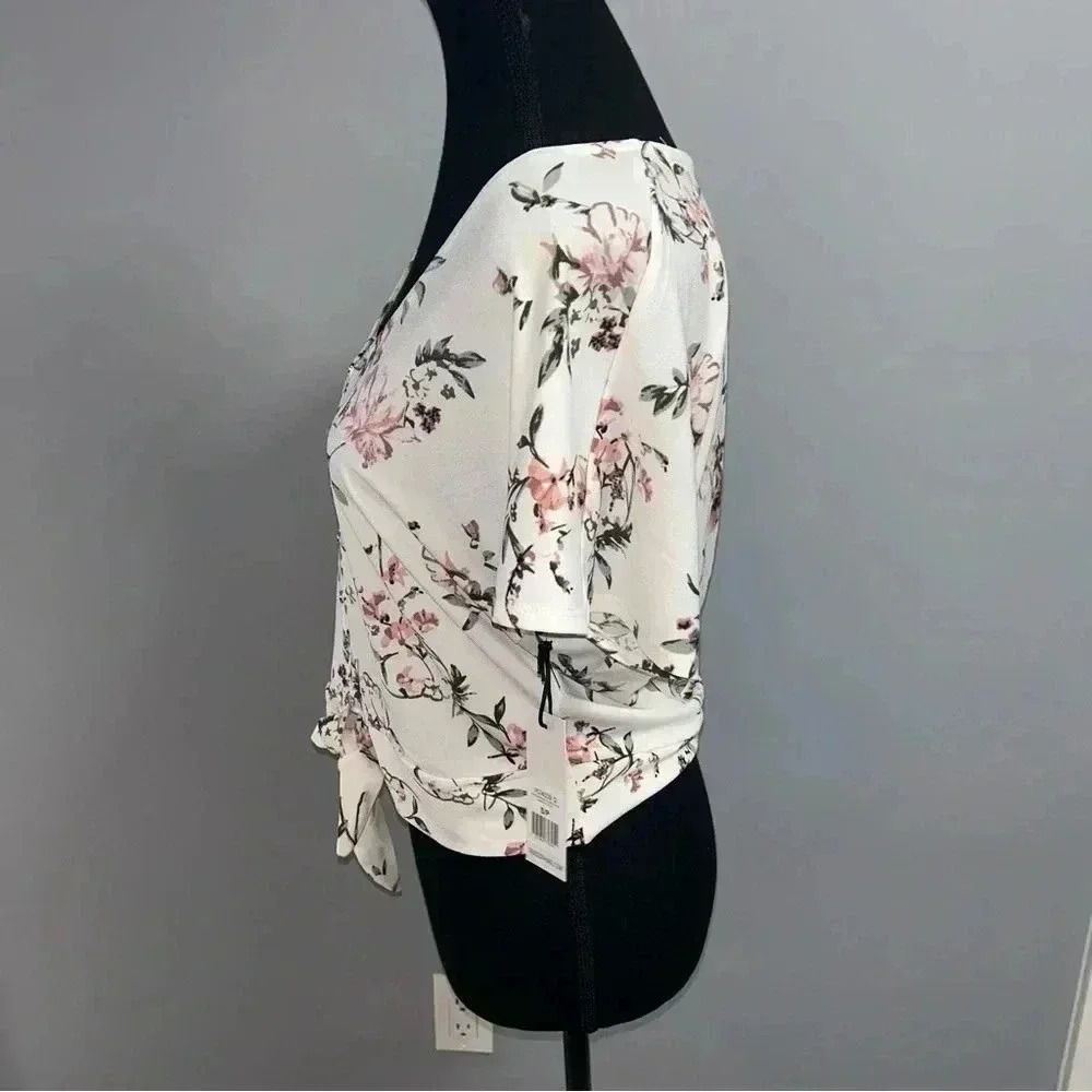 Dex  Blouse - Picture 2 of 6